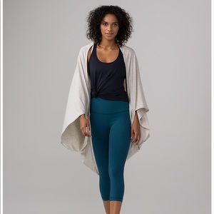 ❣️Lululemon Sage Scarf & Wrap EUC